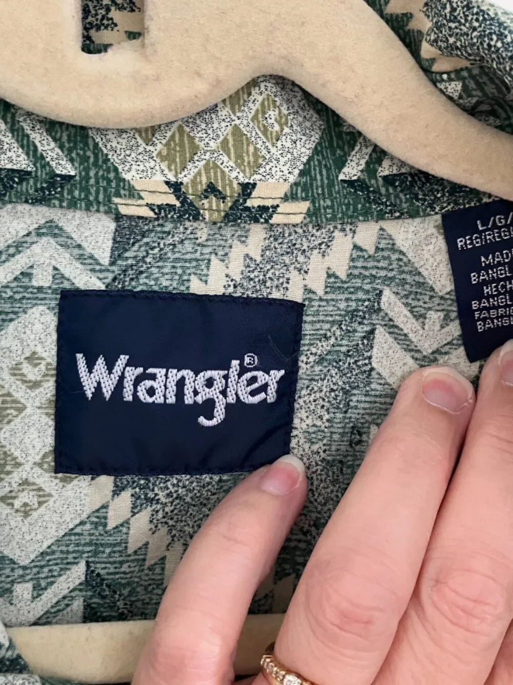 Wrangler Shirt Mens Large Green/Tan Aztec Western Pearl Snap Long Sleeve Casual. - Picture 6 of 11